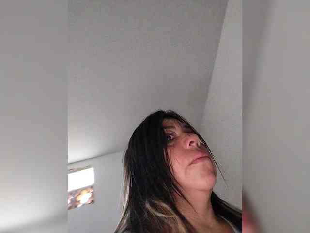 HotGiirl webcam