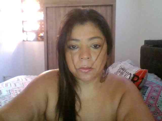 HotGiirl webcam