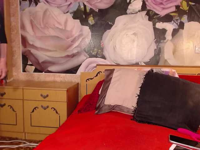 -Karolina555-'s BongaCams show and profile