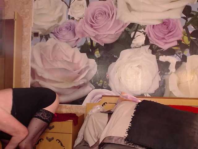 -Karolina555-'s BongaCams show and profile