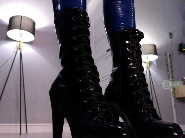 Sonia-Black's BongaCams show and profile