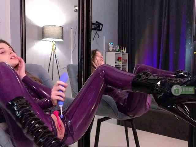 Sonia-Black webcam