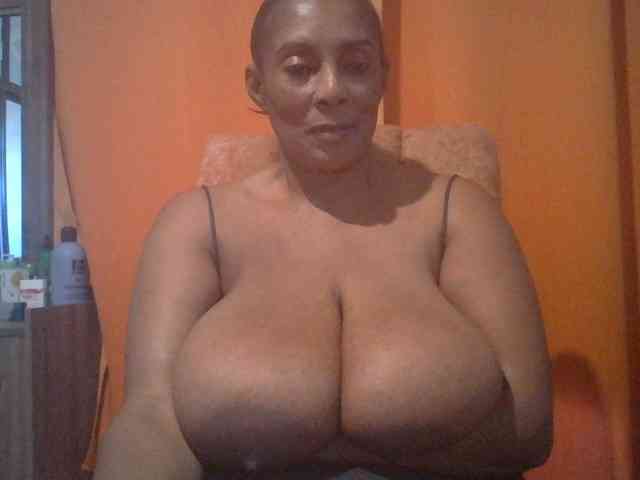 Busty8 webcam