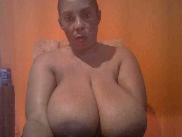 Busty8 webcam