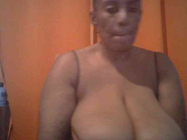 Busty8 webcam