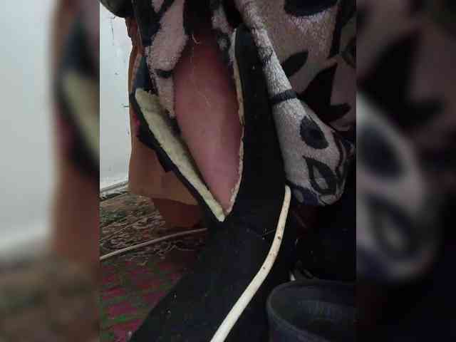 1CrazyPussy webcam