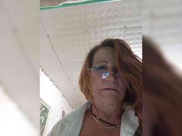 1CrazyPussy webcam
