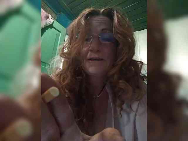 1CrazyPussy webcam