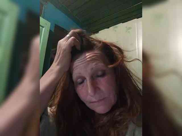 1CrazyPussy webcam