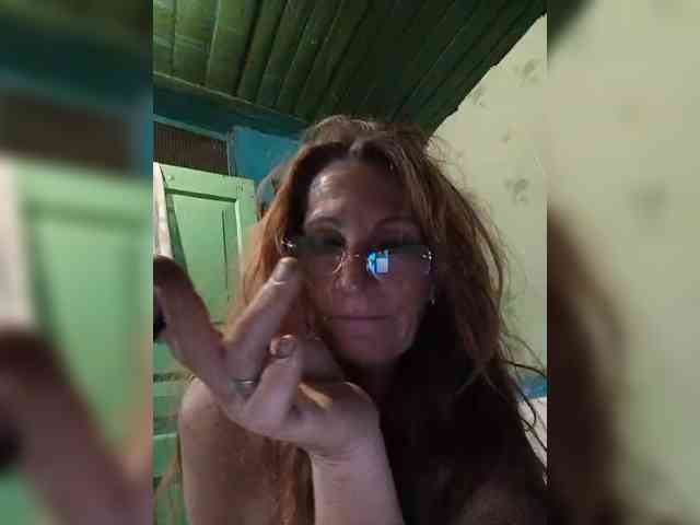1CrazyPussy webcam
