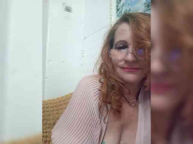 1CrazyPussy webcam
