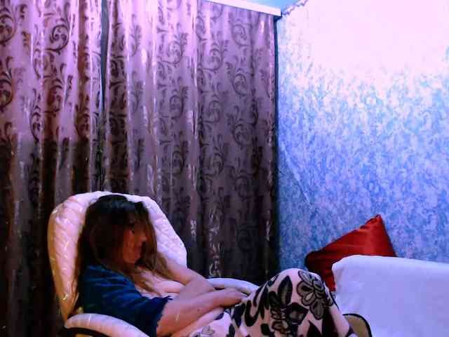 1CrazyPussy webcam