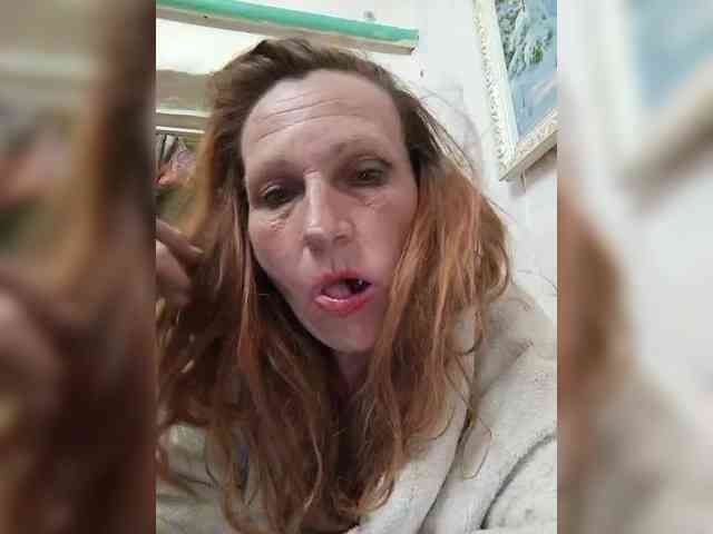 1CrazyPussy webcam