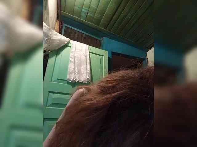 1CrazyPussy webcam