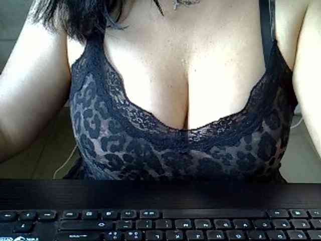 sexysexy345 webcam