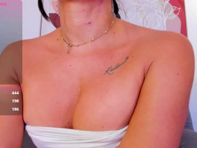 Sofia-Jones's BongaCams show and profile