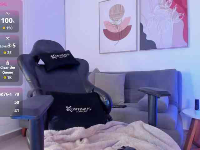 Sofia-Jones Sofia-Jones