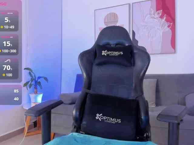 Sofia-Jones Sofia-Jones