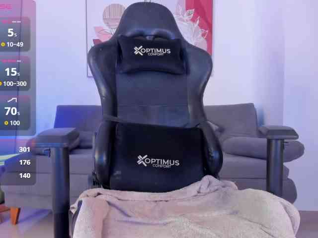 Sofia-Jones Sofia-Jones