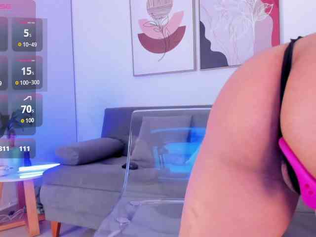 Sofia-Jones webcam