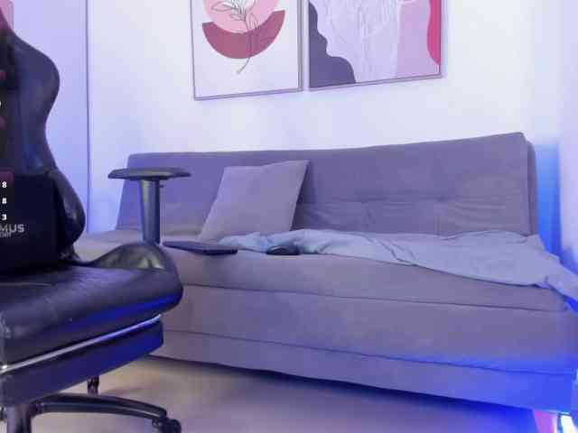 Sofia-Jones webcam
