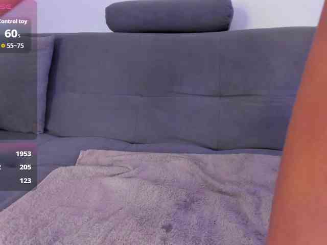 Sofia-Jones webcam