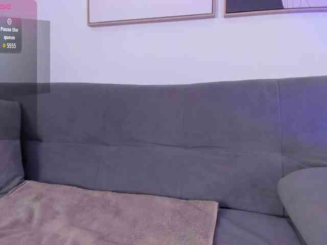 Sofia-Jones webcam