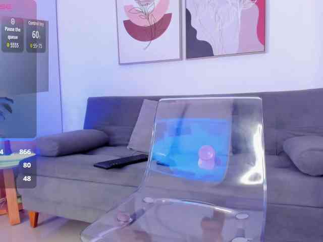Sofia-Jones webcam