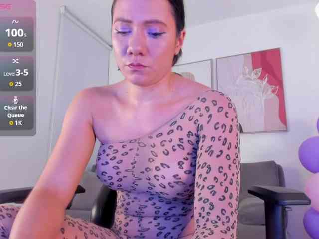 Sofia-Jones webcam
