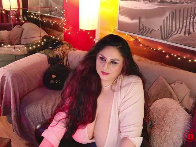 EmmaMelonie's BongaCams show and profile