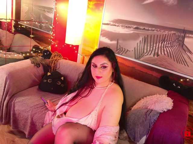 EmmaMelonie's BongaCams show and profile