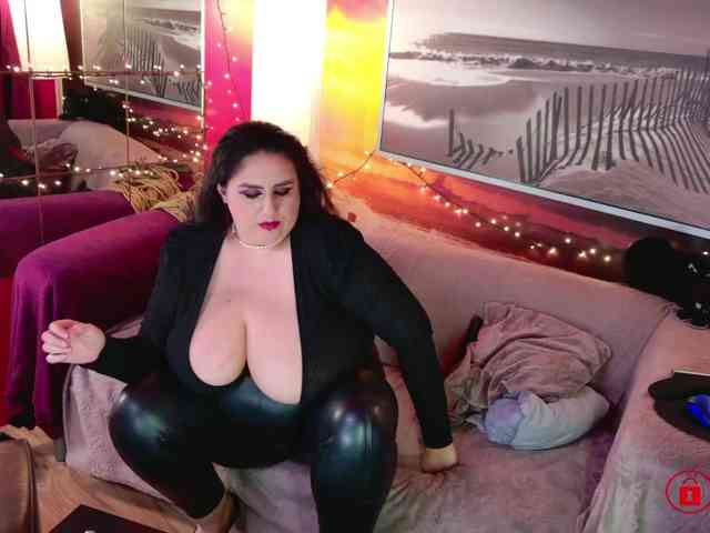 EmmaMelonie EmmaMelonie