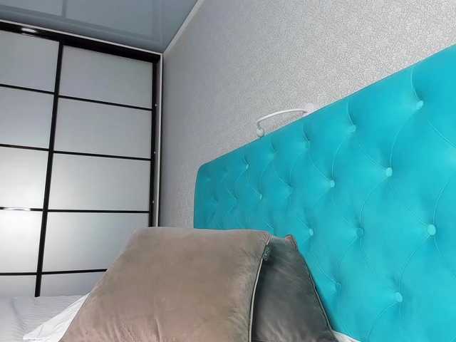 NaughtyBlond4's BongaCams show and profile