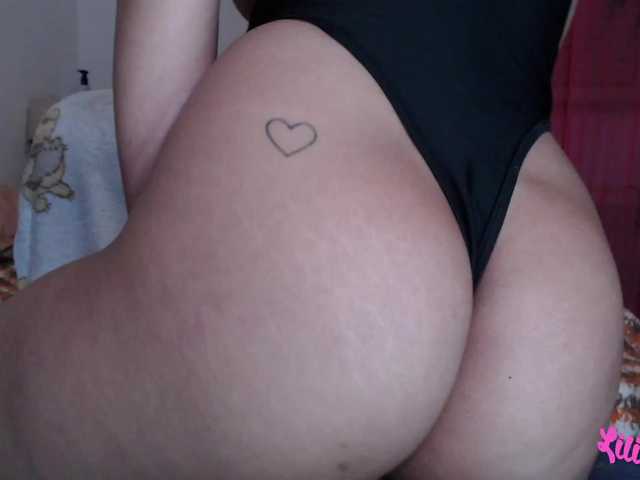  Lilith-Petite chat room