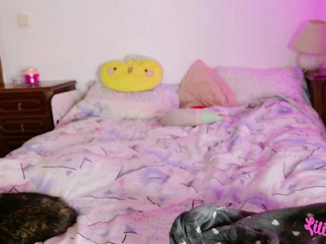 Lilith-Petite's BongaCams show and profile