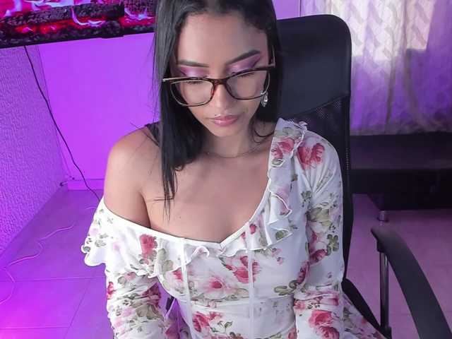 PaulinaBelush's BongaCams show and profile