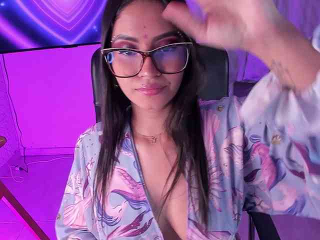 PaulinaBelush webcam