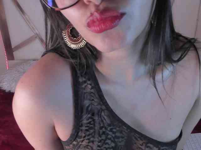 PaulinaBelush webcam