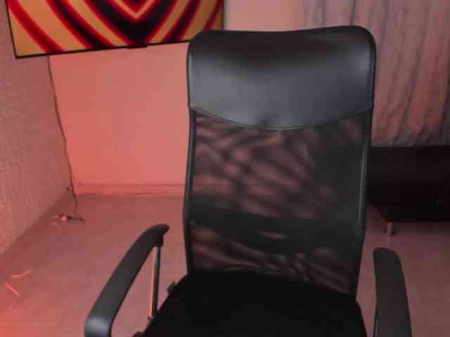 PaulinaBelush webcam