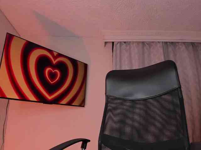 PaulinaBelush webcam