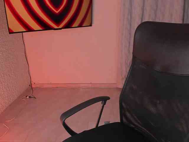 PaulinaBelush webcam