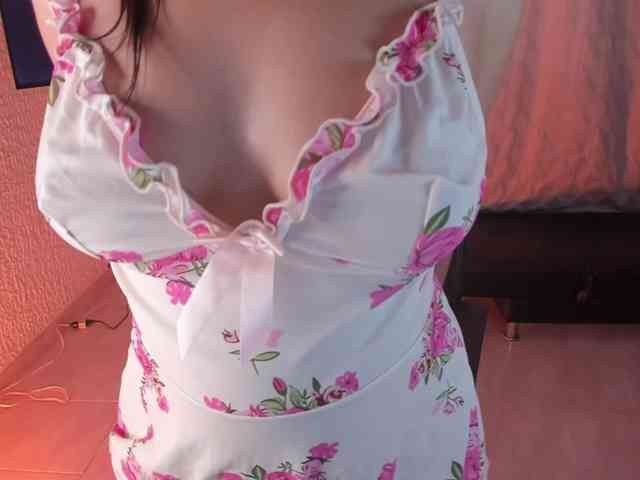 PaulinaBelush webcam