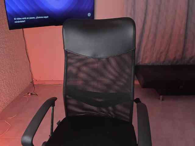 PaulinaBelush webcam