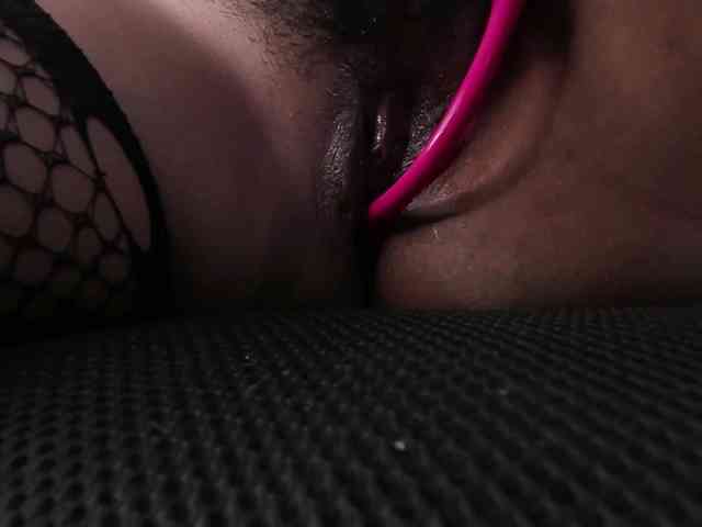 PaulinaBelush webcam