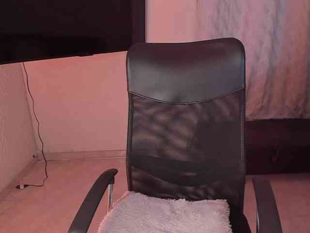 PaulinaBelush webcam