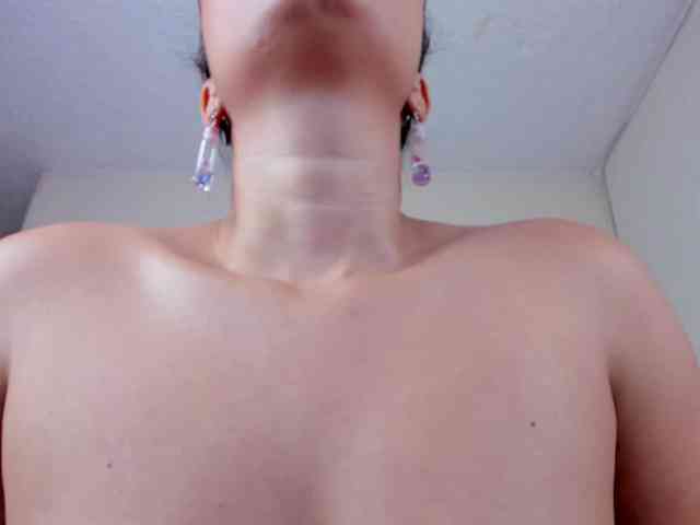 PaulinaBelush webcam