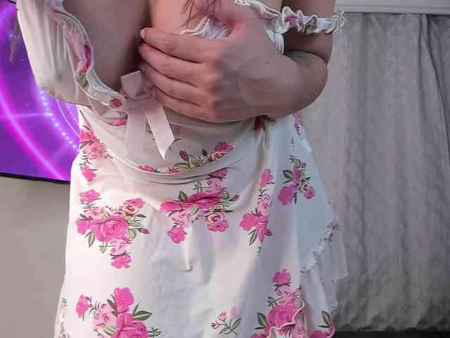 PaulinaBelush webcam