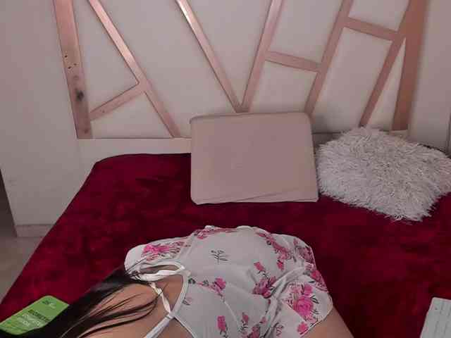 PaulinaBelush webcam