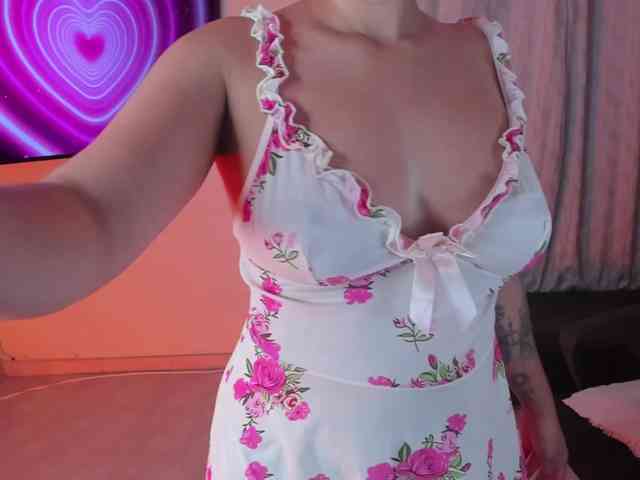 PaulinaBelush webcam