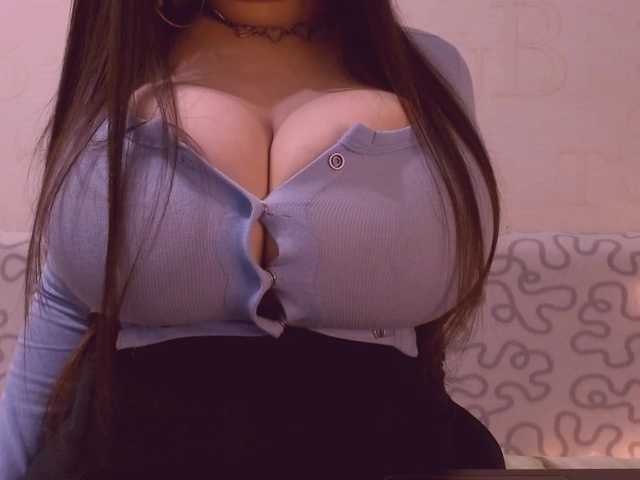 juliajam1's BongaCams show and profile